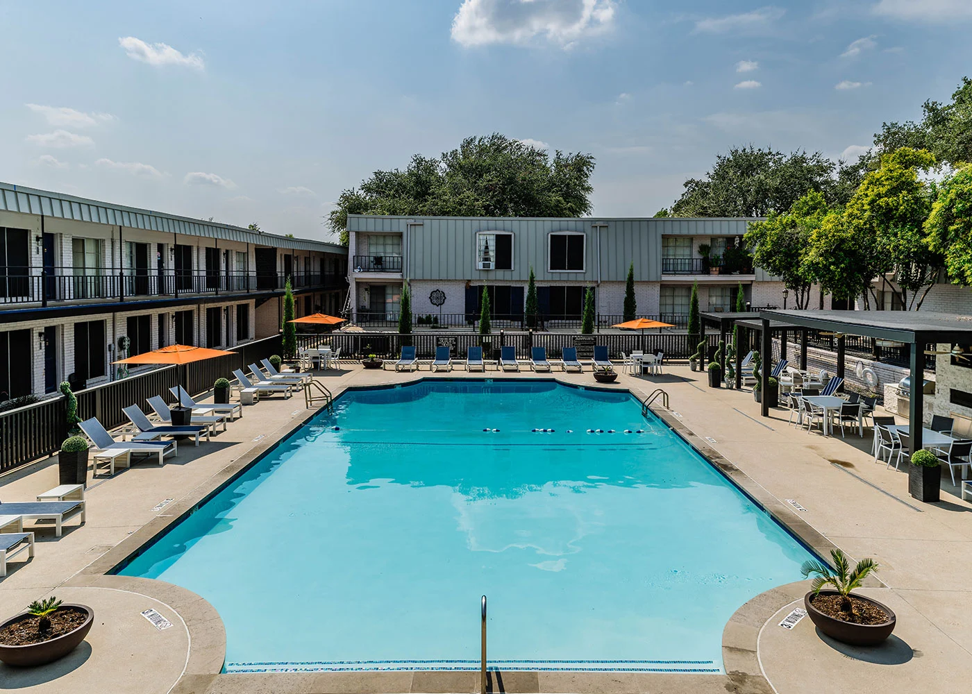 After renovation: Pool transformation
