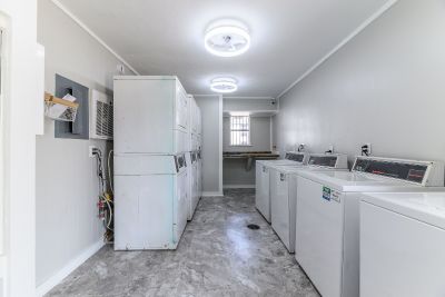 Resident laundry facilities